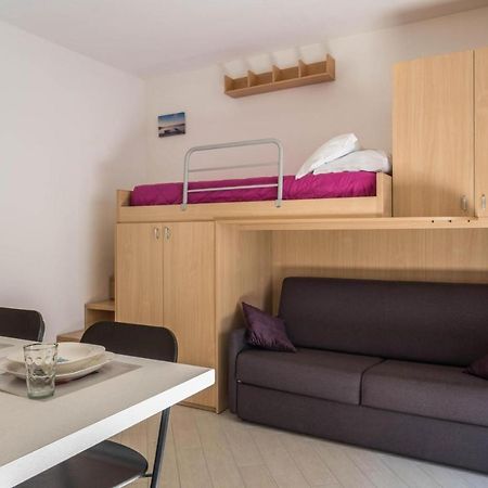 Il Bianconiglio Apartment Peschiera del Garda Bagian luar foto