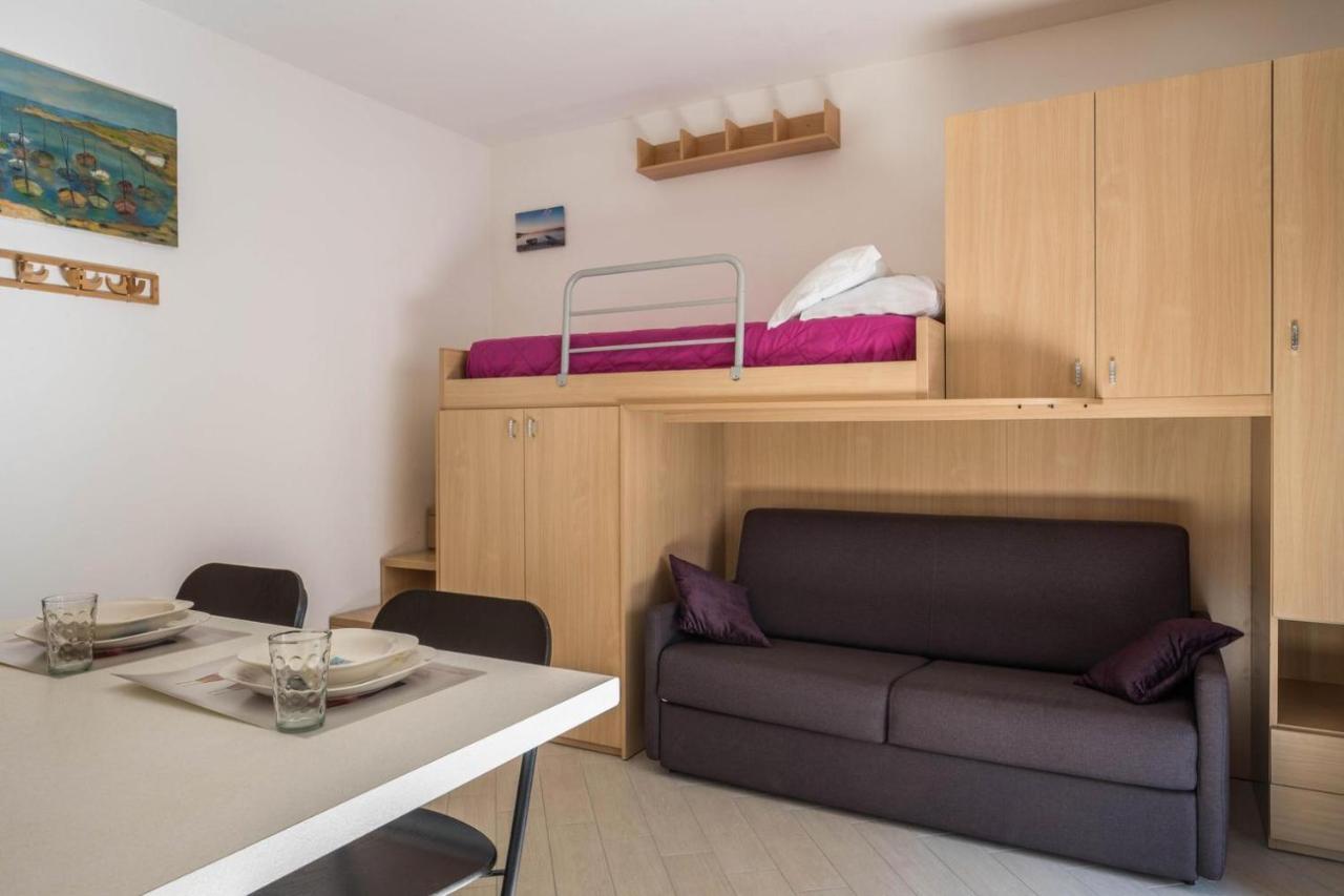 Il Bianconiglio Apartment Peschiera del Garda Bagian luar foto
